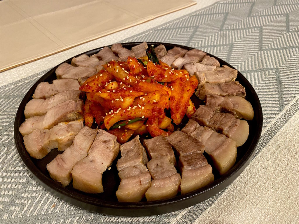 New Recipe of Korean Boiled Pork (No need to add water!)  무수분 보쌈